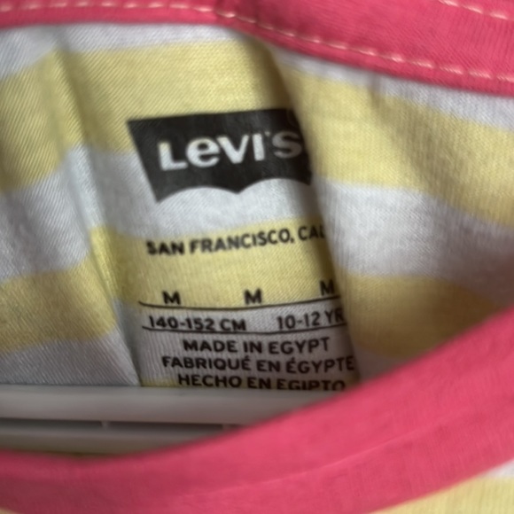 Girls Levi’s Tee - Picture 4 of 4